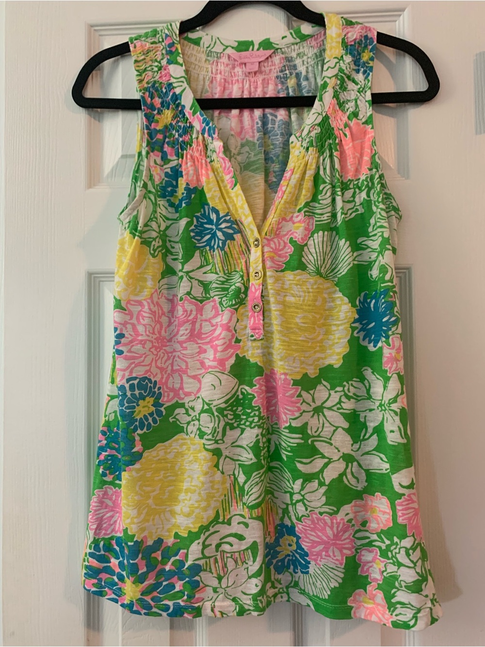Lilly Pulitzer Womens Essie Hibiscus Stroll Top, Floral, Sleeveless, Size M